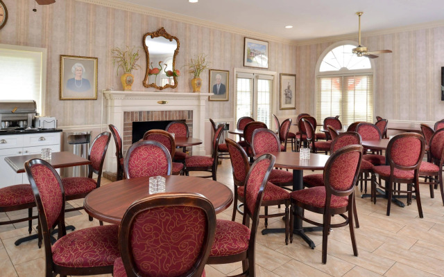 Best Western Plus Santee Inn