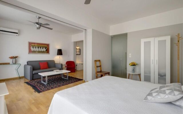 Loft apt w/ Acropolis View