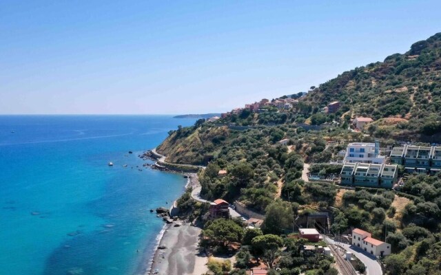 Beautiful Studio With sea View Cefalu, Sicily