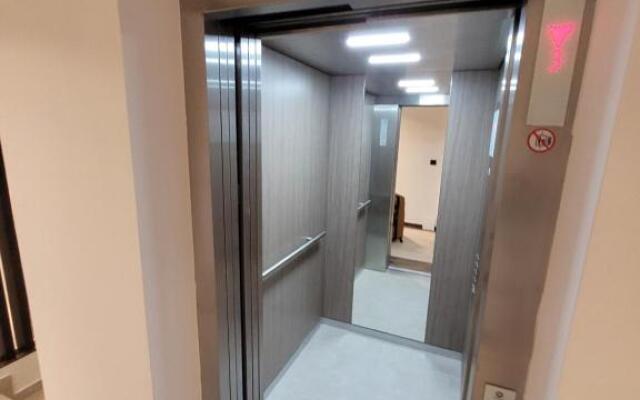 LUX STUDIO 1505 Apart Hotel Zoned II