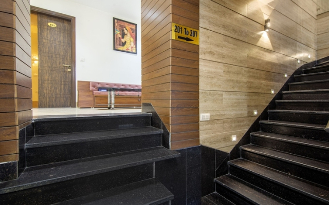 Itsy Hotels Sehdev Residency, Near Golden Temple