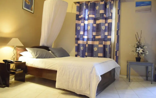 Fana Hotel