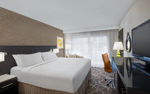 Crowne Plaza Kitchener-Waterloo by IHG