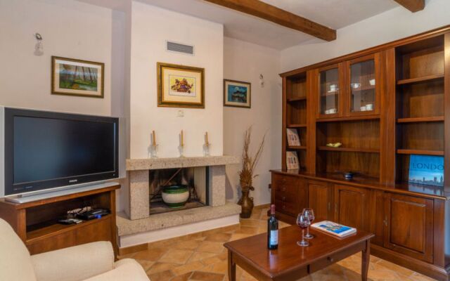 House Marie Badesi