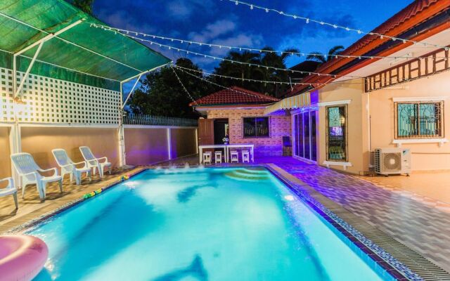 Baan Bowa Pool Villa By Pinky