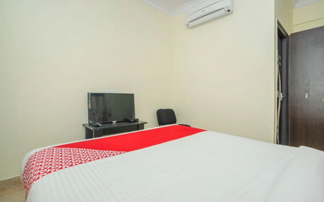 Oyo 28119 Omkar Global Inn