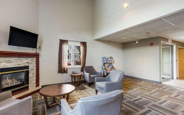 Rodeway Inn Gorham Riverside