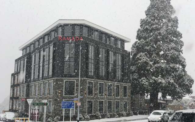 Ramada by Wyndham Queenstown Central