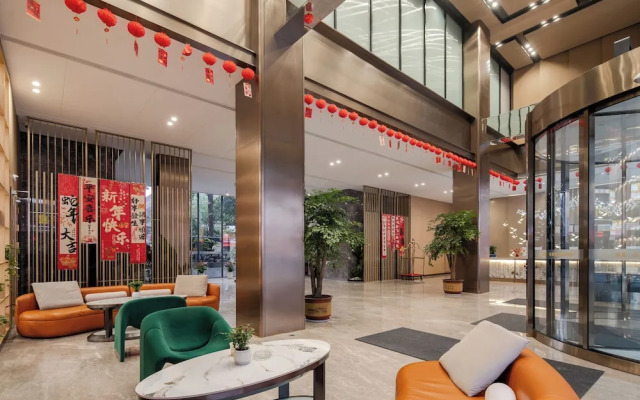 Wanzai Yijia La Maison Hotel