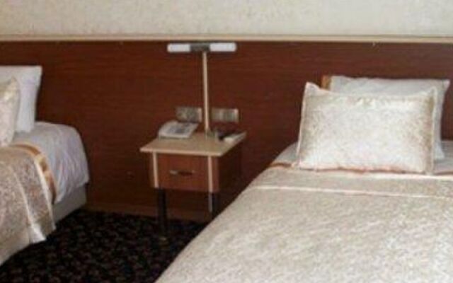 Adana Akdeniz Otel
