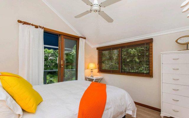 Bottlebrush Cottage