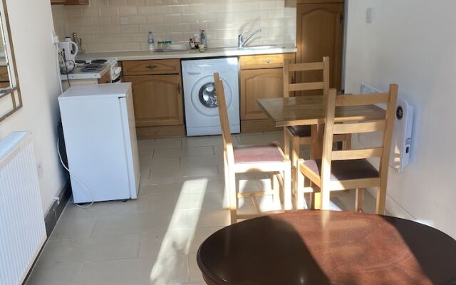 2 En-suite Bedrooms Flat in Kidlington ,oxford