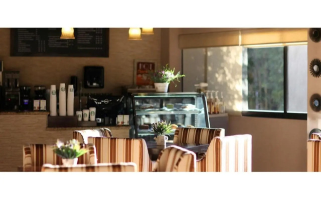 Luxury Cabin at Valle de Bravo Woods