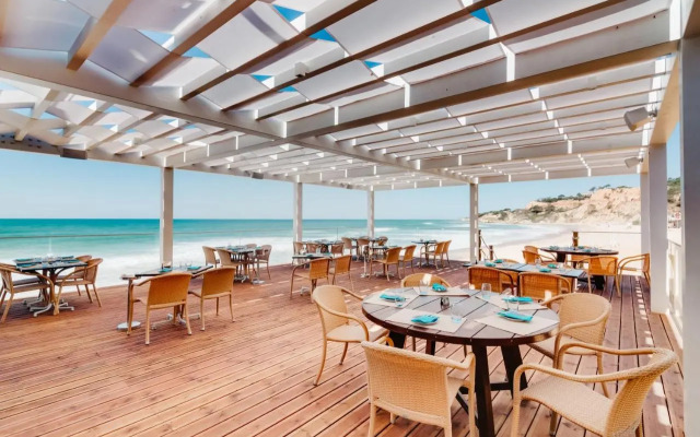 Pine Cliffs Gardens Hotel