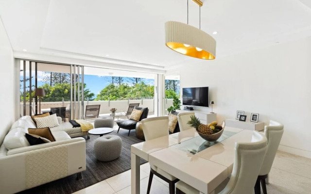 Sea Pearl 202- Waterfront Luxury