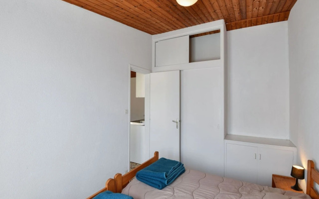 Gite in a Holiday Park With Pool