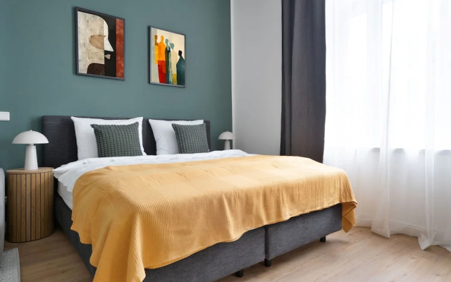 Zentrale Apartments I home2share