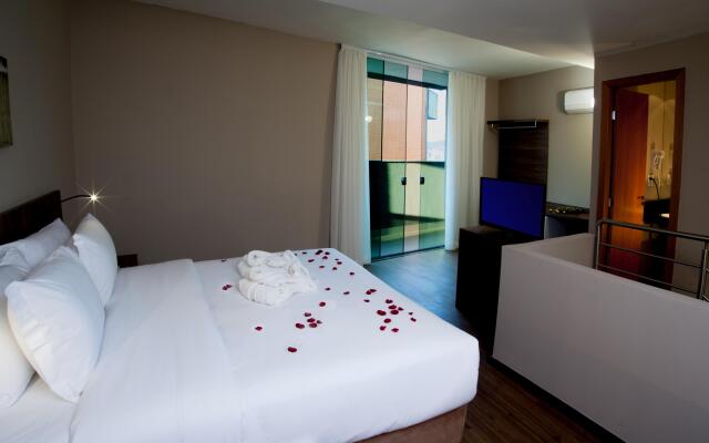 BH Raja Hotel