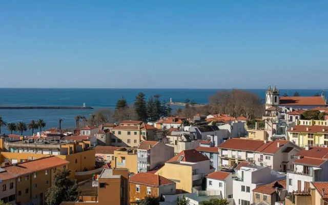 Liiiving in Porto Sea River View Apartment