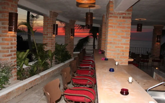 Villa Las Palmeras Gay Hotel