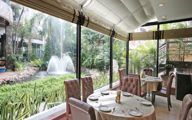 Kosa Hotel 