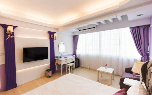 Welcome The Sun Enjoy The Moon