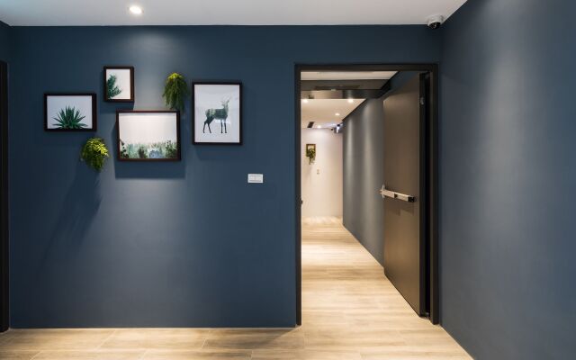 Greenight Hotel