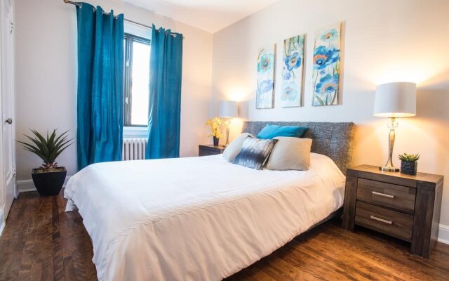 MTLVacationrentals-The MTLVR Kisses