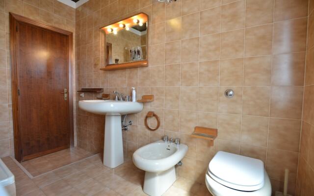 IzzHome Pula Crispi