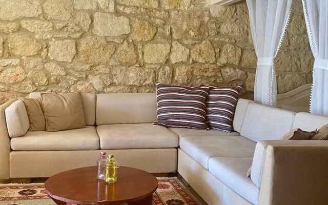 Private Two-house Villa With Pool in Olive Garden