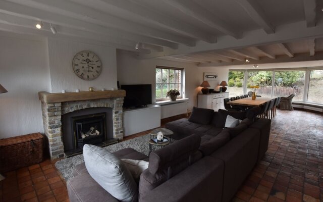 Atmospheric Holiday Home Situated in a Quiet Residential Area Close To the Beach