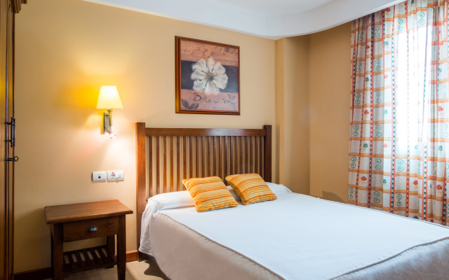 Hotel Apartamentos El Galeón