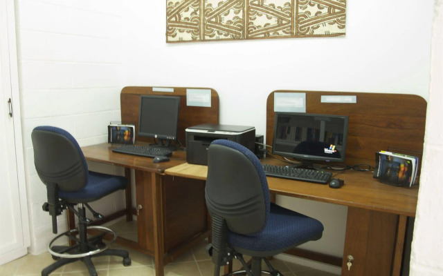 Madang Lodge Hotel