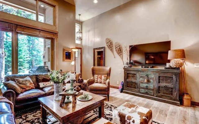 The Cedars Condominiums