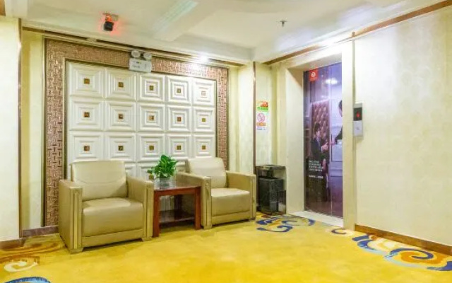 Vienna 3 Best Hotel (Xining Railway Station Jiuying Cordyceps Market) – Lobby – Xining