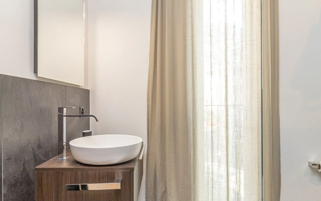 Icon H 307 Suite Micro-living