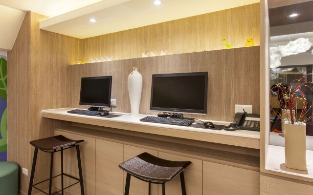 Stay Hotel - Taichung Zhongqing