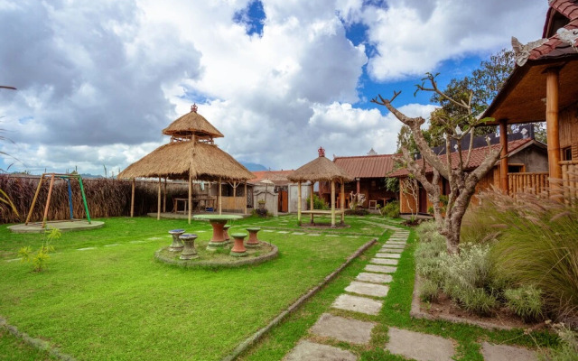 Batur Bamboo Cabin
