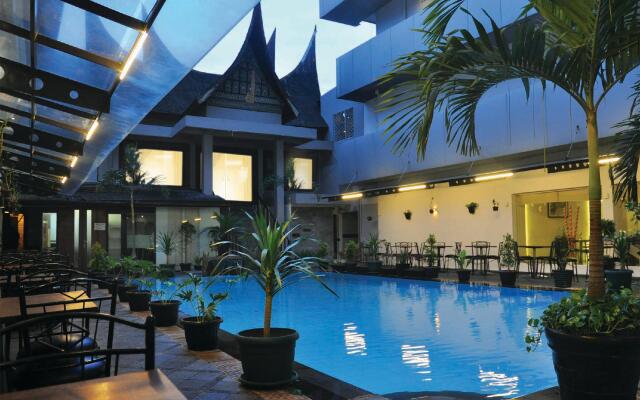 Garuda Plaza Hotel
