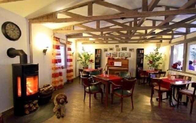 Campinghotel Eulenburg - Hostel