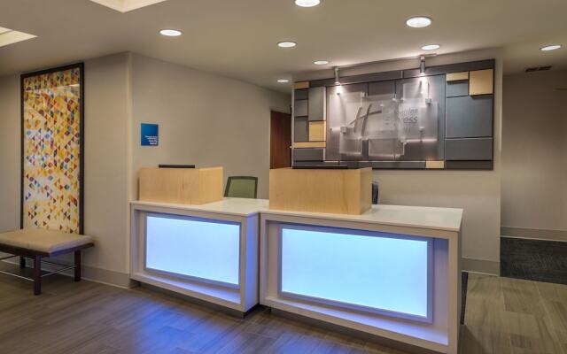 Holiday Inn Express Hotel and Suites Carson City