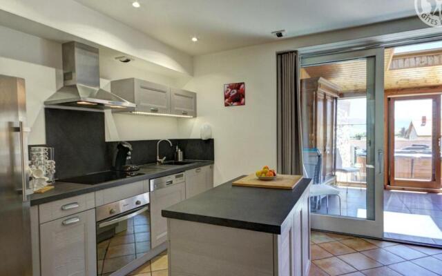 Gîte Cellieu, 4 pièces, 6 personnes - FR-1-496-8