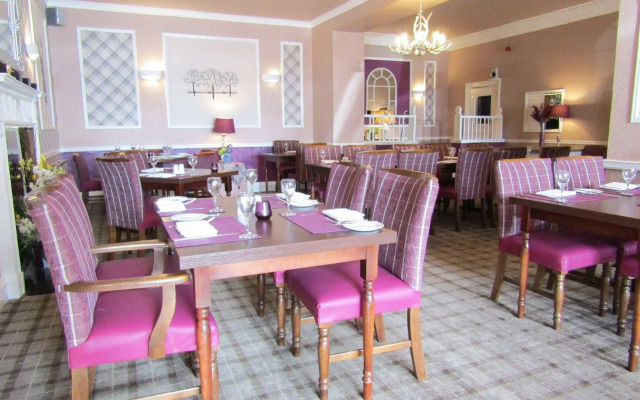 Kingswood Hotel