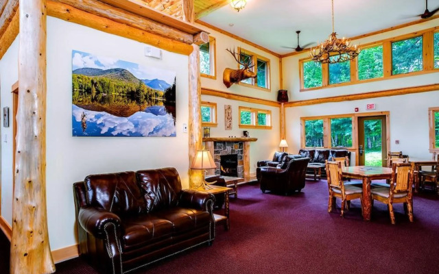 Adirondack Spruce Lodge