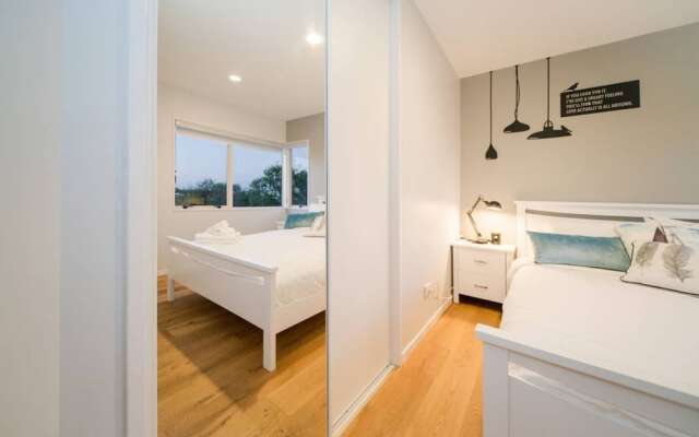 Windsor Park Spacious & Modern 3 bedrooms House