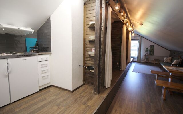 Lauri Guest House
