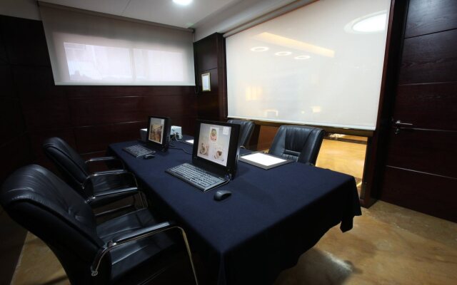 Coral Beirut Al Hamra Hotel