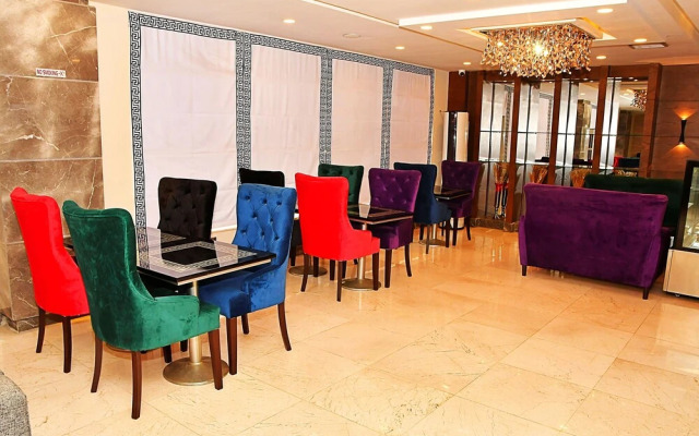 Hotel Akbar International
