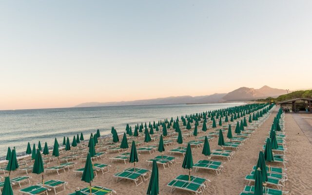Marina Country