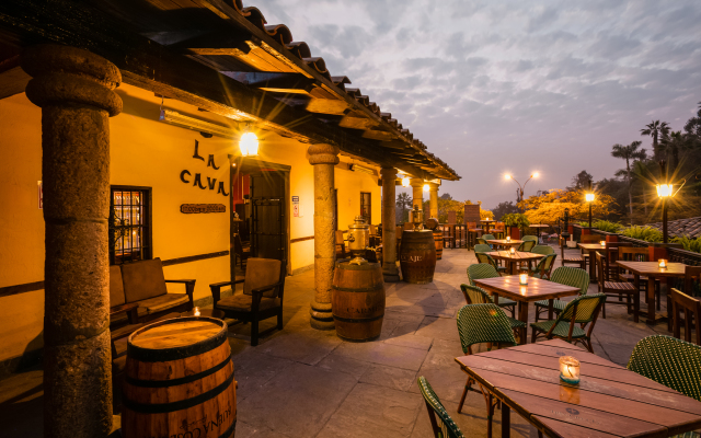 Decameron El Pueblo